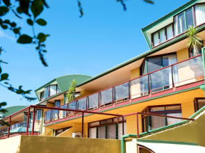 Byron Links Apartments