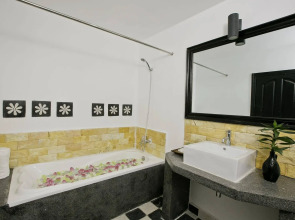 The Community - Siem Reap