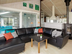 10 Person Holiday Home in Bindslev-by Traum