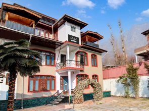 Collection O Brein Nishat Formerly Continental Guest House