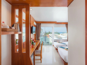 Курортный отель Baumancasa Beach Resort