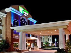Holiday Inn Express Hotel & Suites Sumter