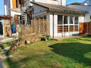 3 bedrooms house at Marina di Ravenna 400 m away from the beach with enclosed garden and wifi