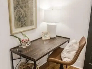 Spacious Corporate Lodging in Downtown Lafayette