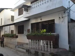 Flamingo Guest House Znz