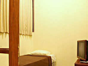 De Orange Pasteur Guest House by HouseinBandung