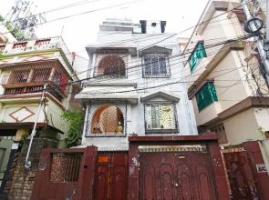 Amit Guest House by Goroomgo