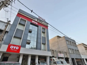 Knk Hotel by OYO Rooms