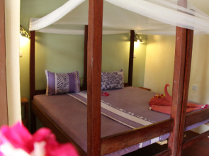 Zanzest Beach Bungalows