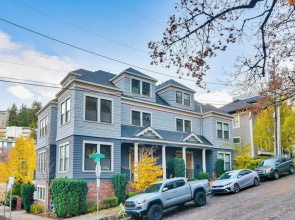 Walkable Portland Studio < 1 Mi to Dtwn!