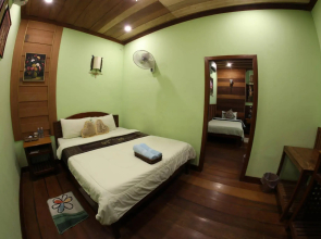 Natural Bungalows Restaurant and Bar