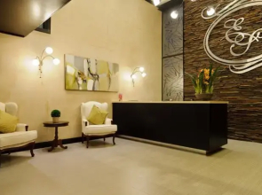 Executive Suites at 555