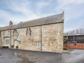 Host Stay The Hayloft