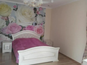 Apartment on Stepana Bandery 35