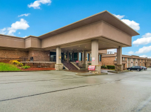 Comfort Inn & Suites Pittsburgh Fox Chapel