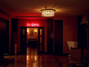 Отель The Crown