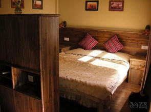 Jiabainong Hostel
