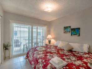 Shore Haven Unit 5A by Vtrips