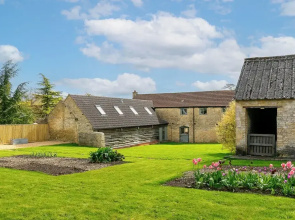 Stunning Barn Conversion - Rural Setting