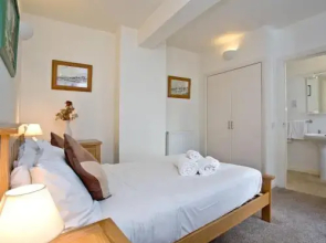 2 Fishermans Loft