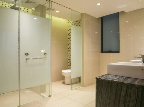 D'Majestic Place by Widebed