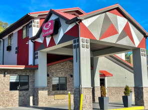 Econo Lodge Cartersville-Emerson Lake Point