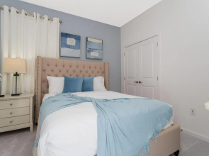 Spacious Home Near Disney