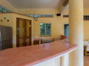 Aree's Lagoon House