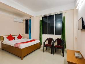 OYO 44691 Hotel East