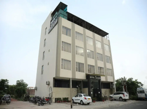 OYO 14635 Hotel Orchid
