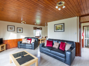 Bluebell Lodge 4 with Hot Tub