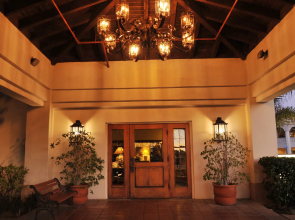 Clocktower Inn Ventura