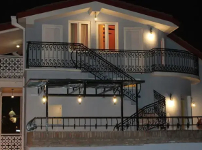 Villa Legend of Tbilisi -17 Abano St