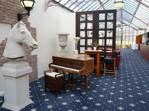 Hermitage Park Hotel