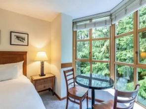 Entire Studio in Whistler Village Resort - Unit 417