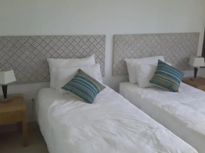 Element Bay Lux Beach Apartment
