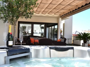 Rsh14a - Terrace With hot tub and Fantastic Views