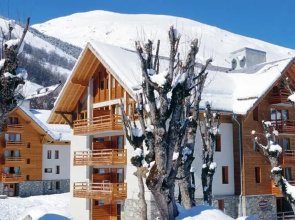 Studio In Valloire With Wonderful Mountain View Furnished Balcony And Wifi 1 Km From The Slopes