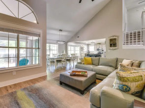 Charming Coastal Home: 6 Mi to Choctawhatchee Bay!