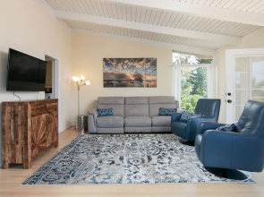 1902 El Camino De La Luz Home 2 Bedrooms 2 Bathrooms Home