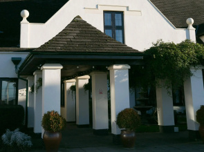 Lancaster House Hotel
