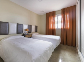 Albayt Nueva Alcaidesa Apartments