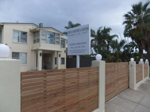 Arabella on West Apartments