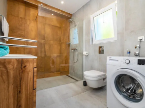 Amazing Home in Privlaka With 3 Bedrooms, Wifi and Heated Swimming Pool