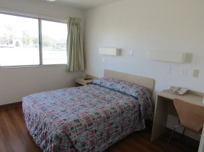 Econo Lodge Inn & Suites Yuma