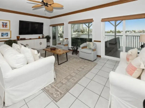 Sandpiper Cove 4121 3 Bedroom Condo by RedAwning