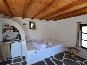 Petra Holiday Village