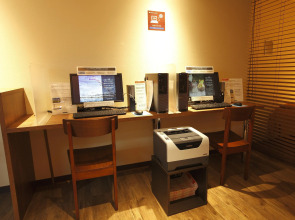 Shinjuku Kuyakusho-mae Capsule Hotel