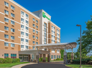 Clarion Hotel