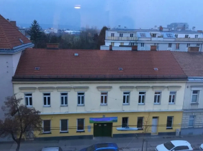 leopoldauer apartment